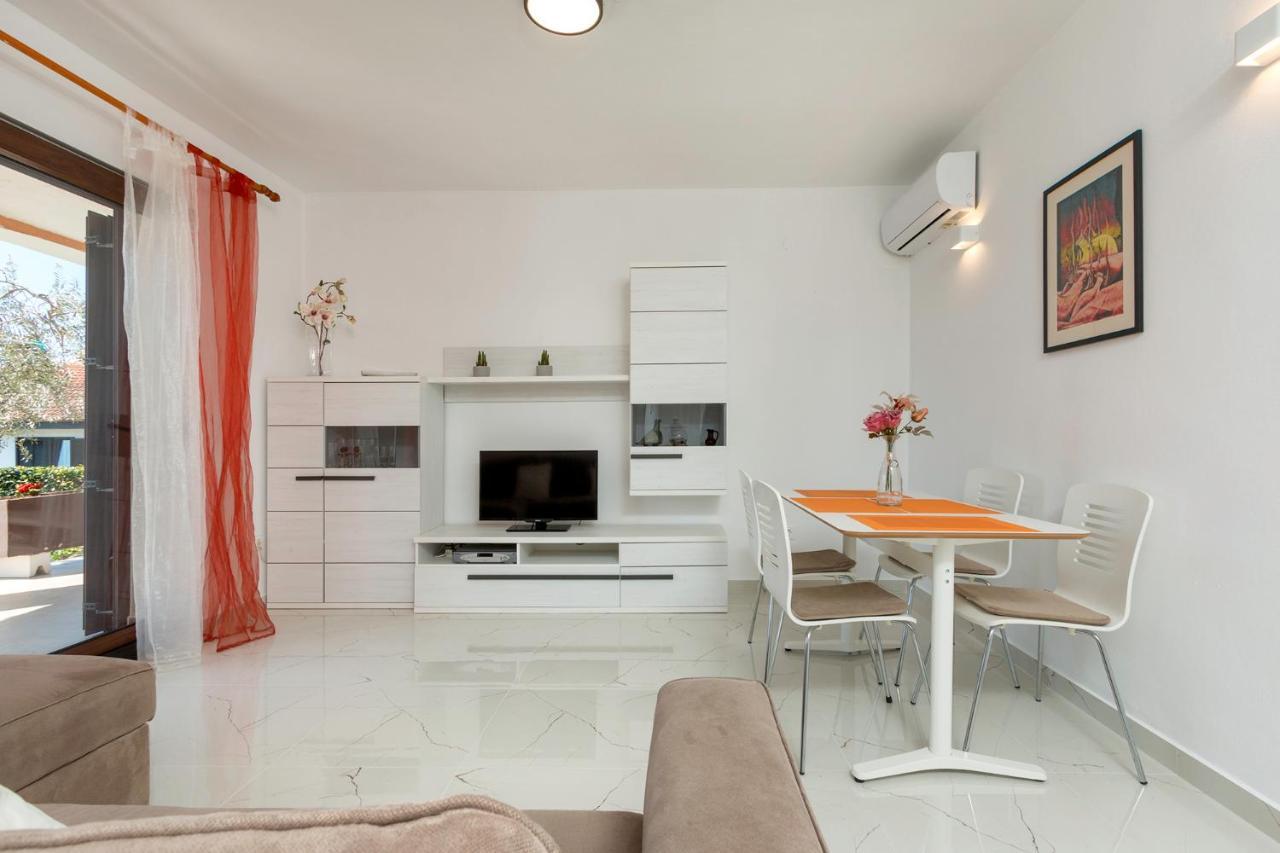Apartments Mandic Пула Екстер'єр фото