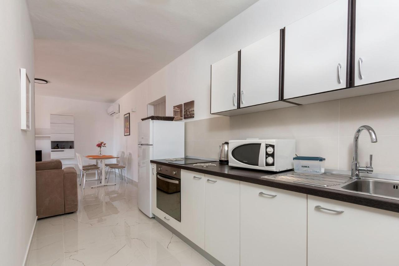 Apartments Mandic Пула Екстер'єр фото