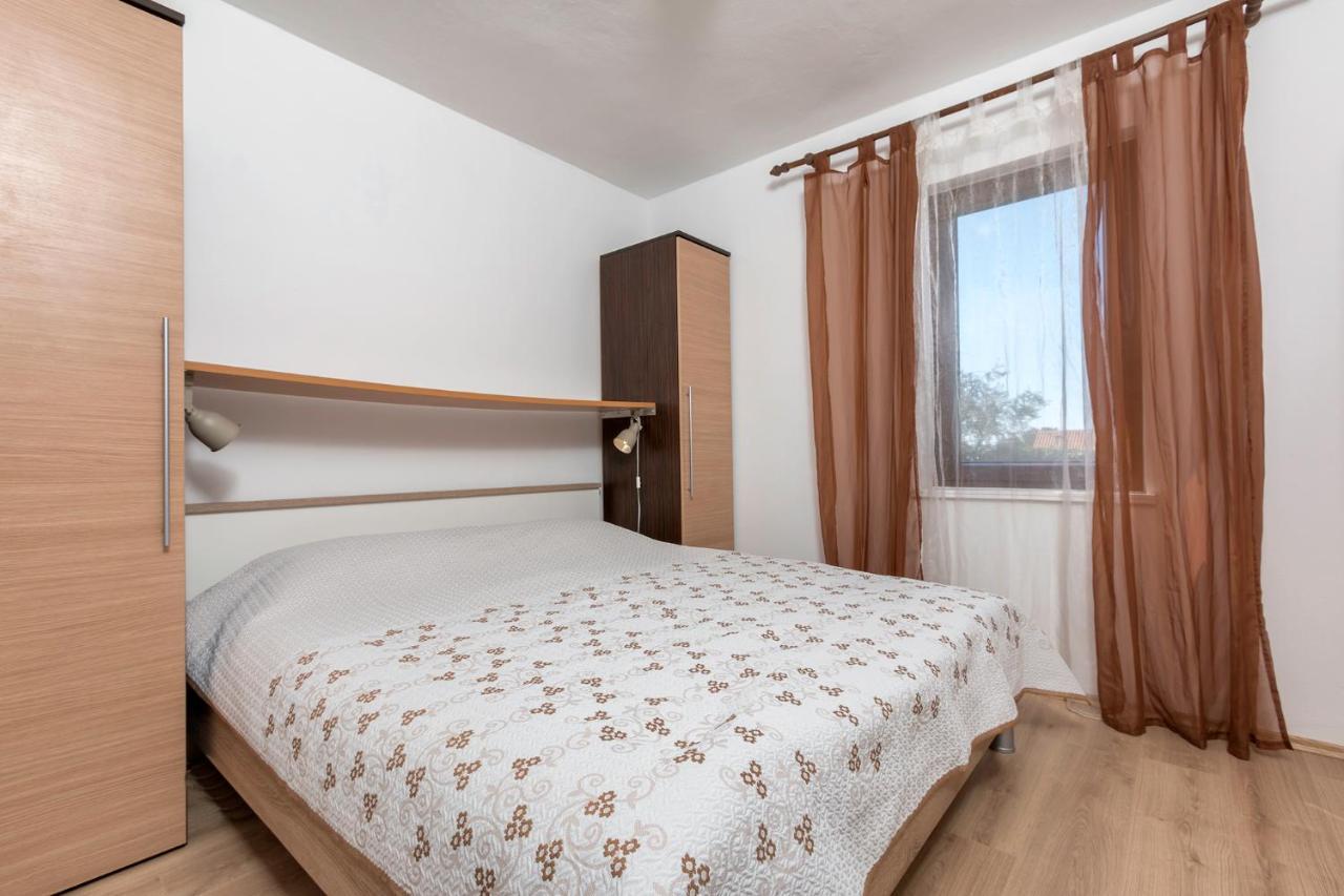 Apartments Mandic Пула Екстер'єр фото
