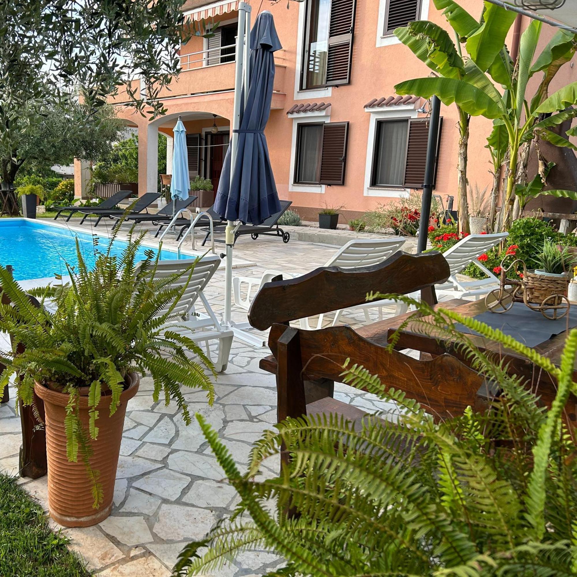 Apartments Mandic Пула Екстер'єр фото